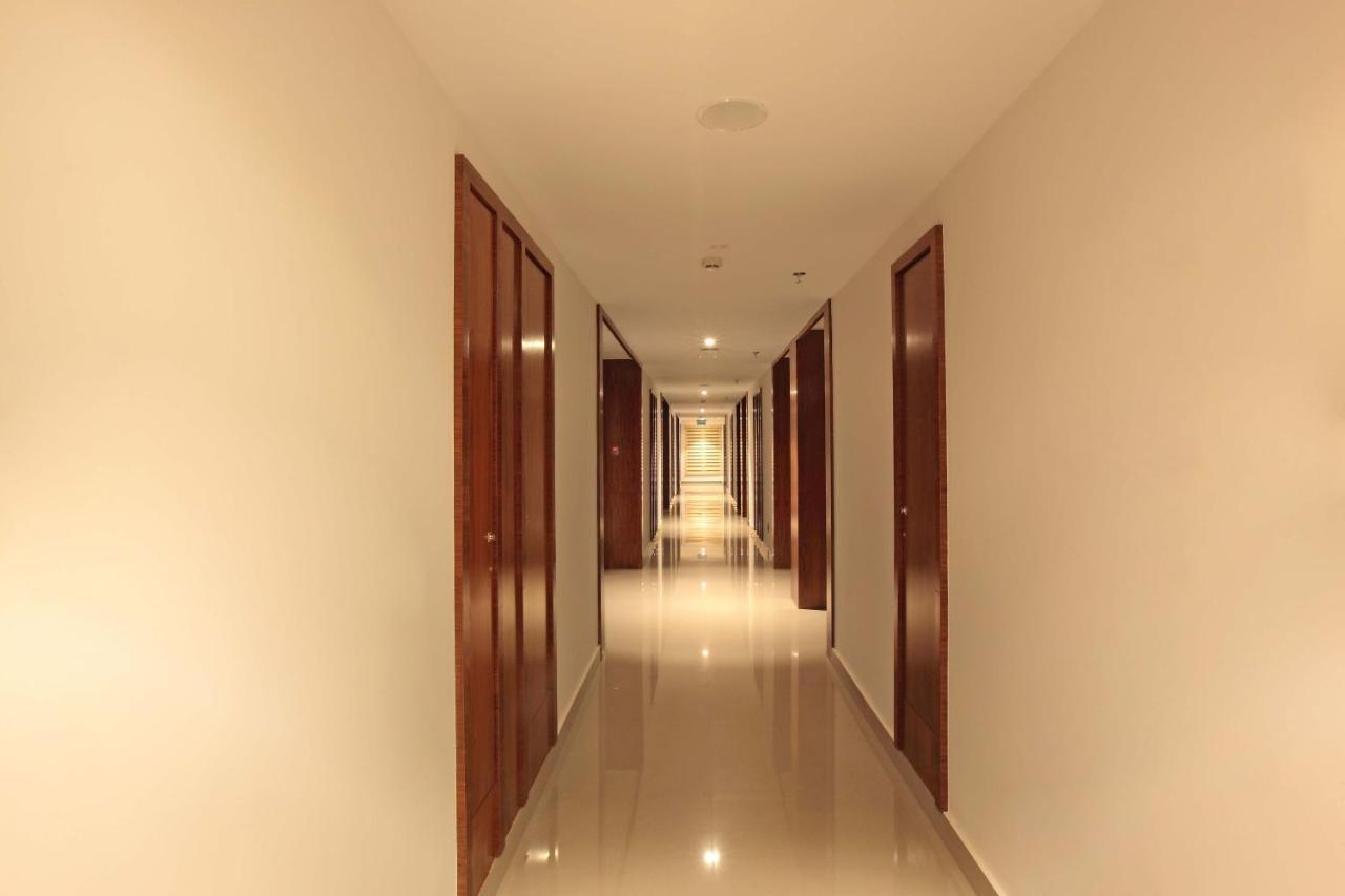 Hotel Ceasar Palace Thodupuzha Exterior photo